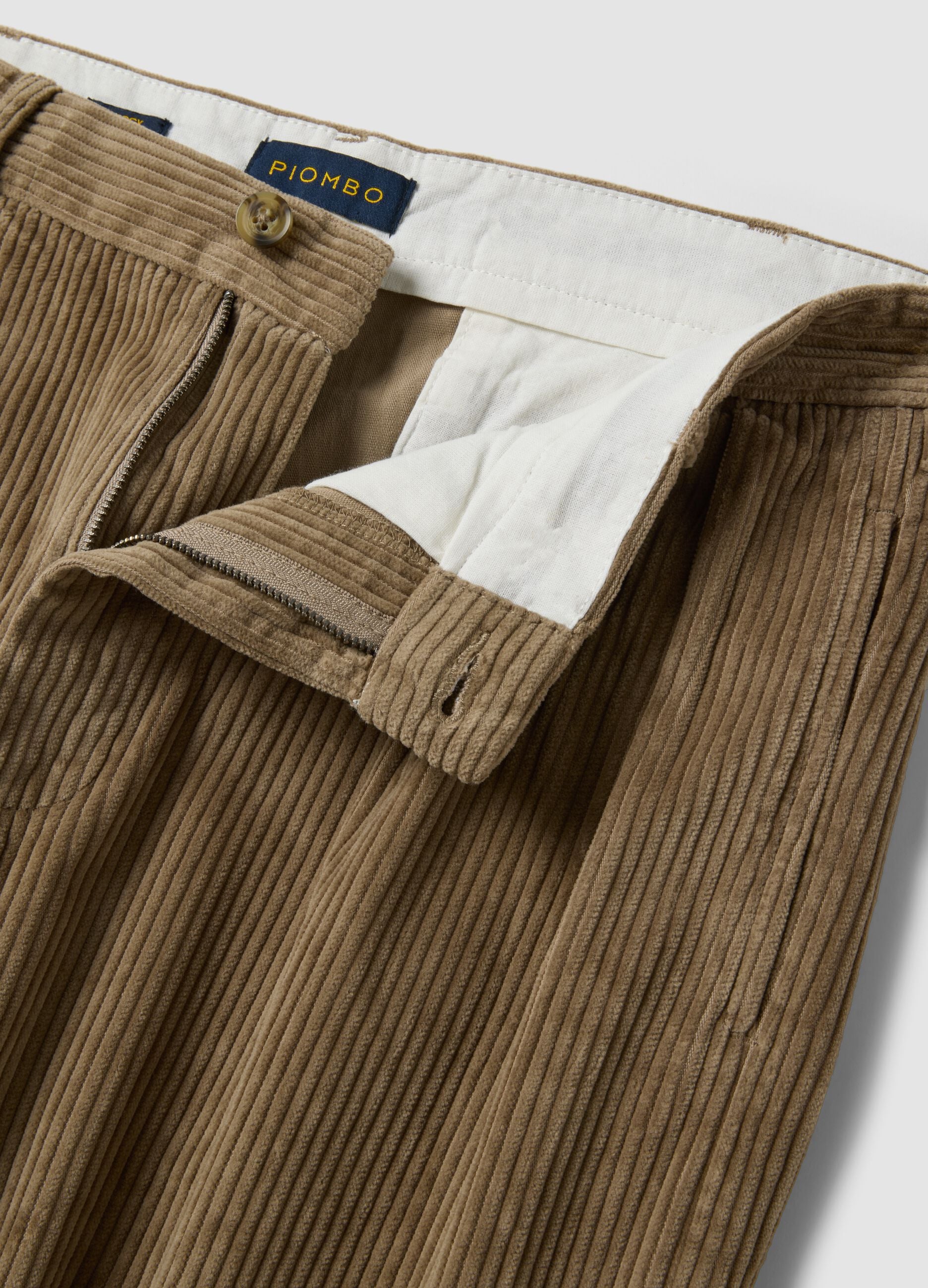 Pantaloni marroni in puro cotone a coste baggy fit