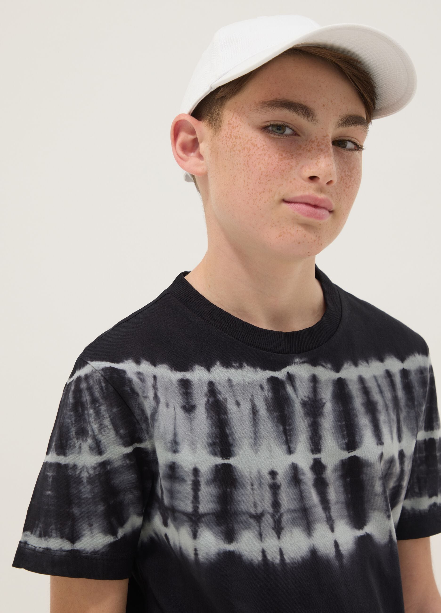 Schwarzes Kurzarm-T-Shirt aus reiner Baumwolle