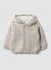 Giacca grigia con cappuccio in maglia a trecce_0