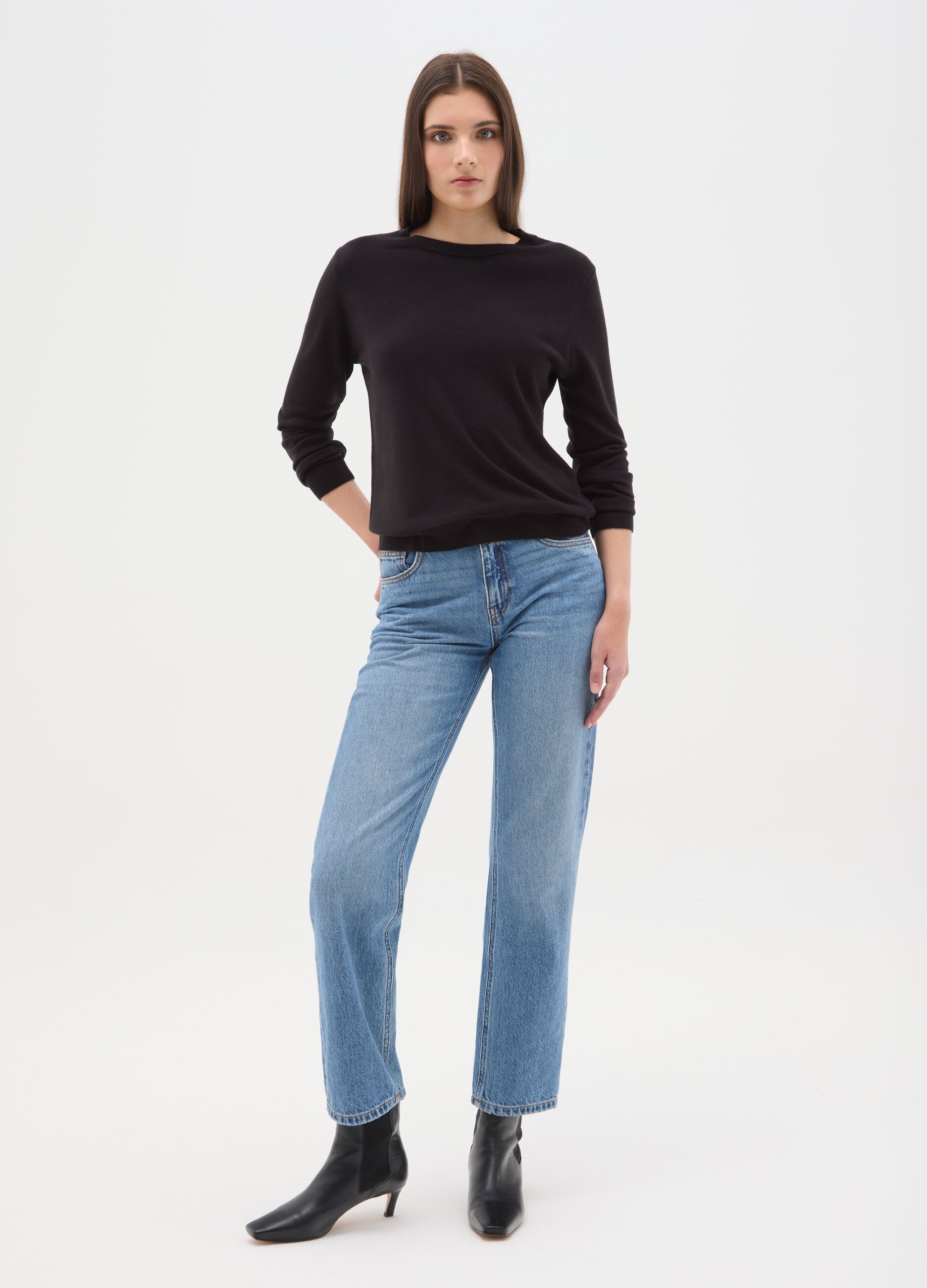 Black regular fit crew neck jumper