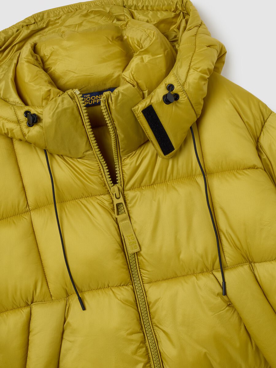 The Iconic Puffer yellow ochre jacket with removable hood_5