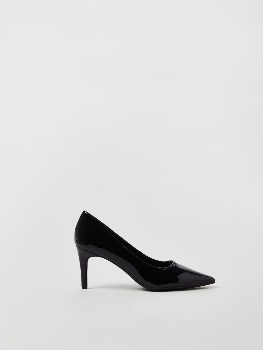 Glossy-effect pointed court shoes_0