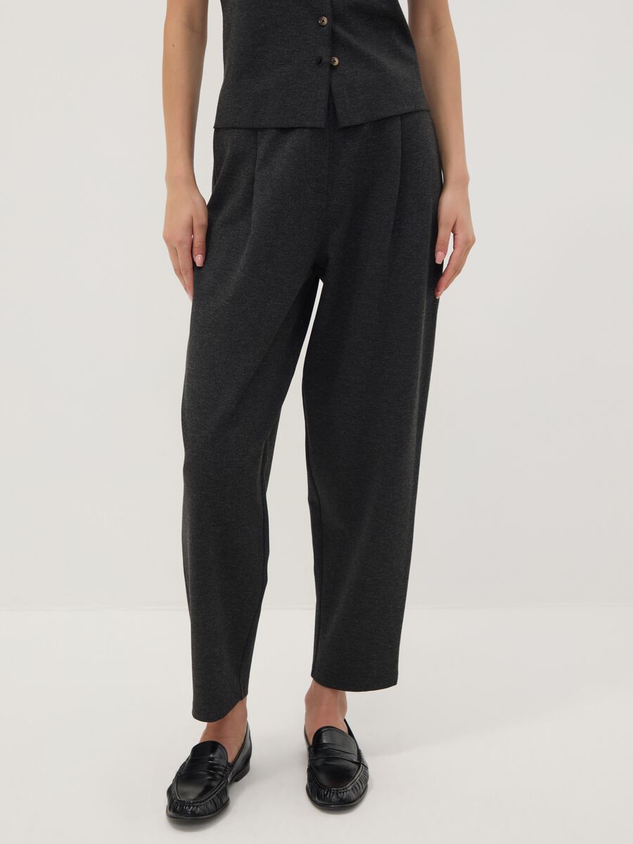 Schwarze Joggerhose aus Milano-Strick in elastischer Viskose, Barrel Fit_1