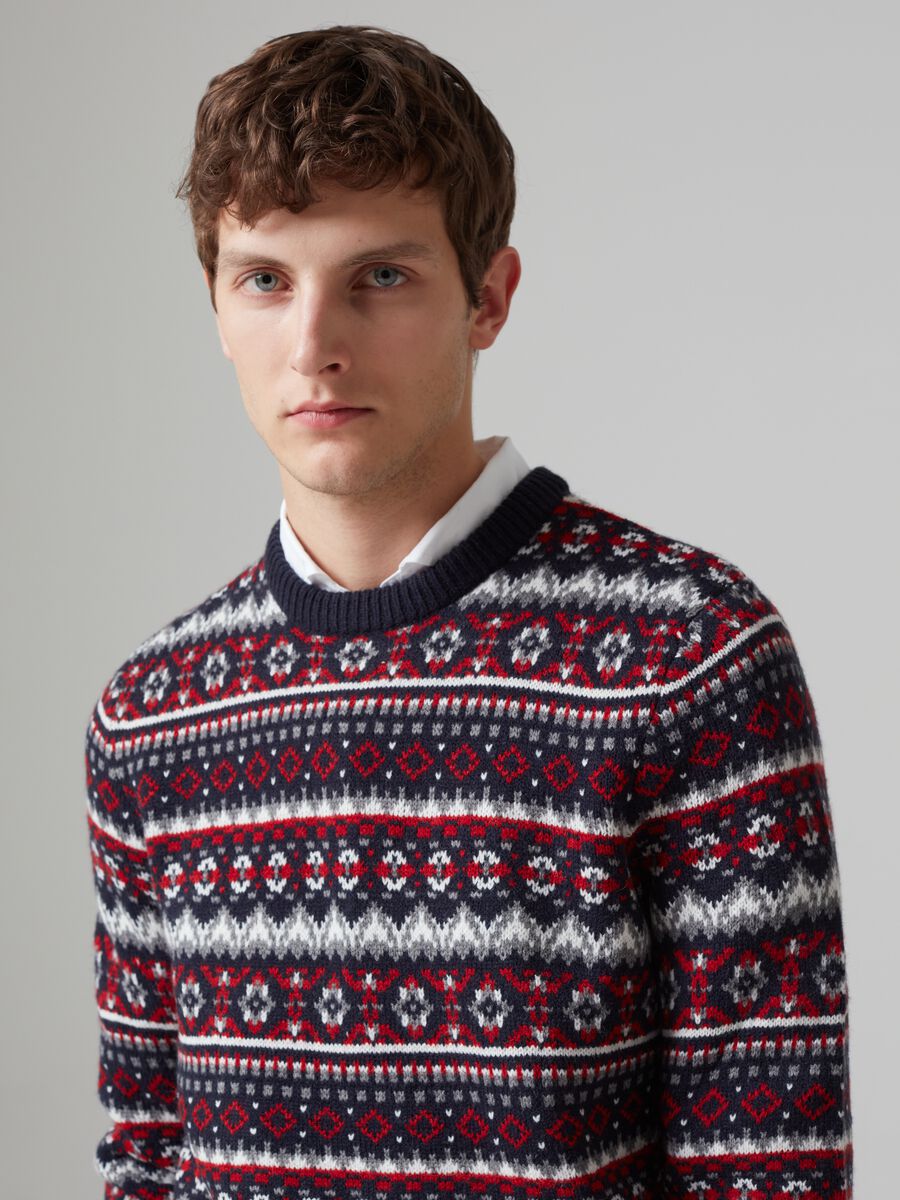 Christmas Jumper with all-over jacquard drawing_1