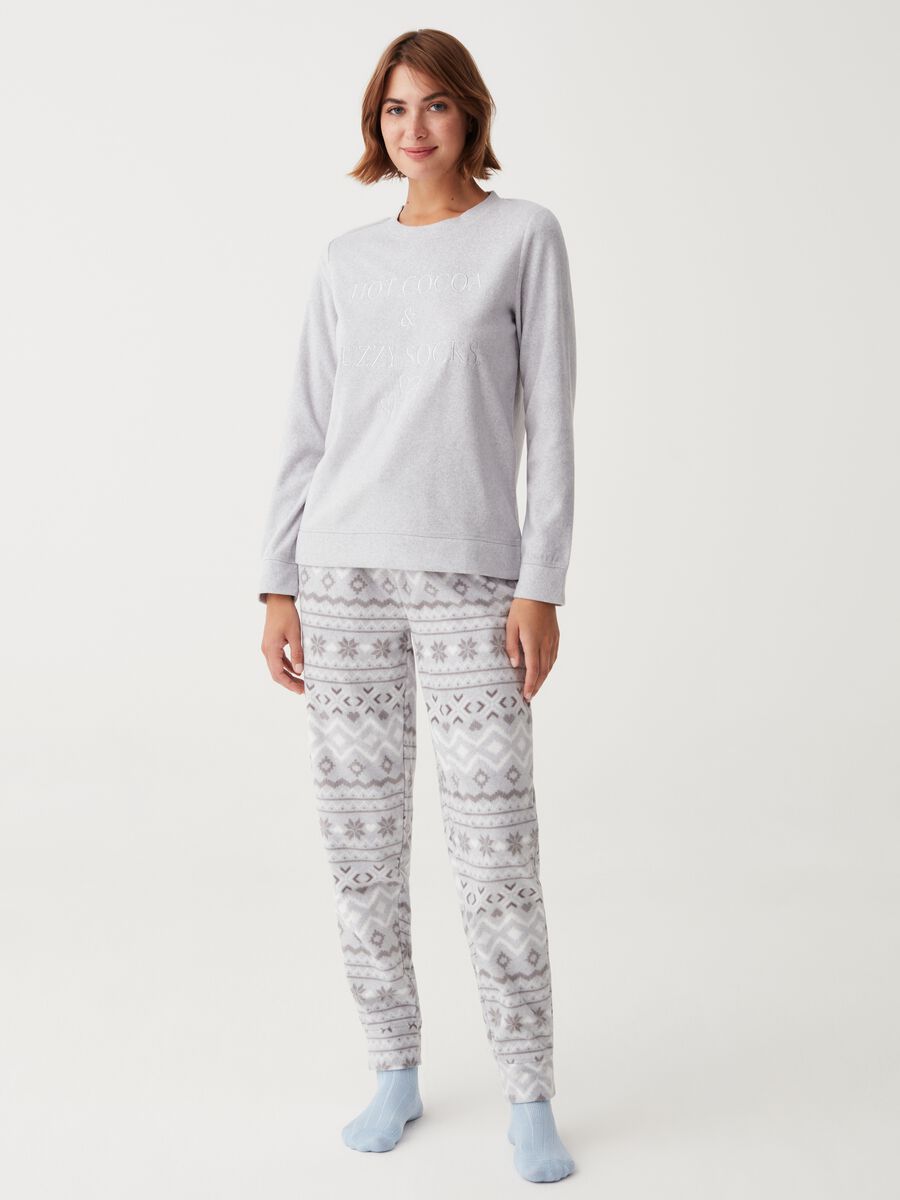Pijama largo de tejido polar con motivo noruego_0