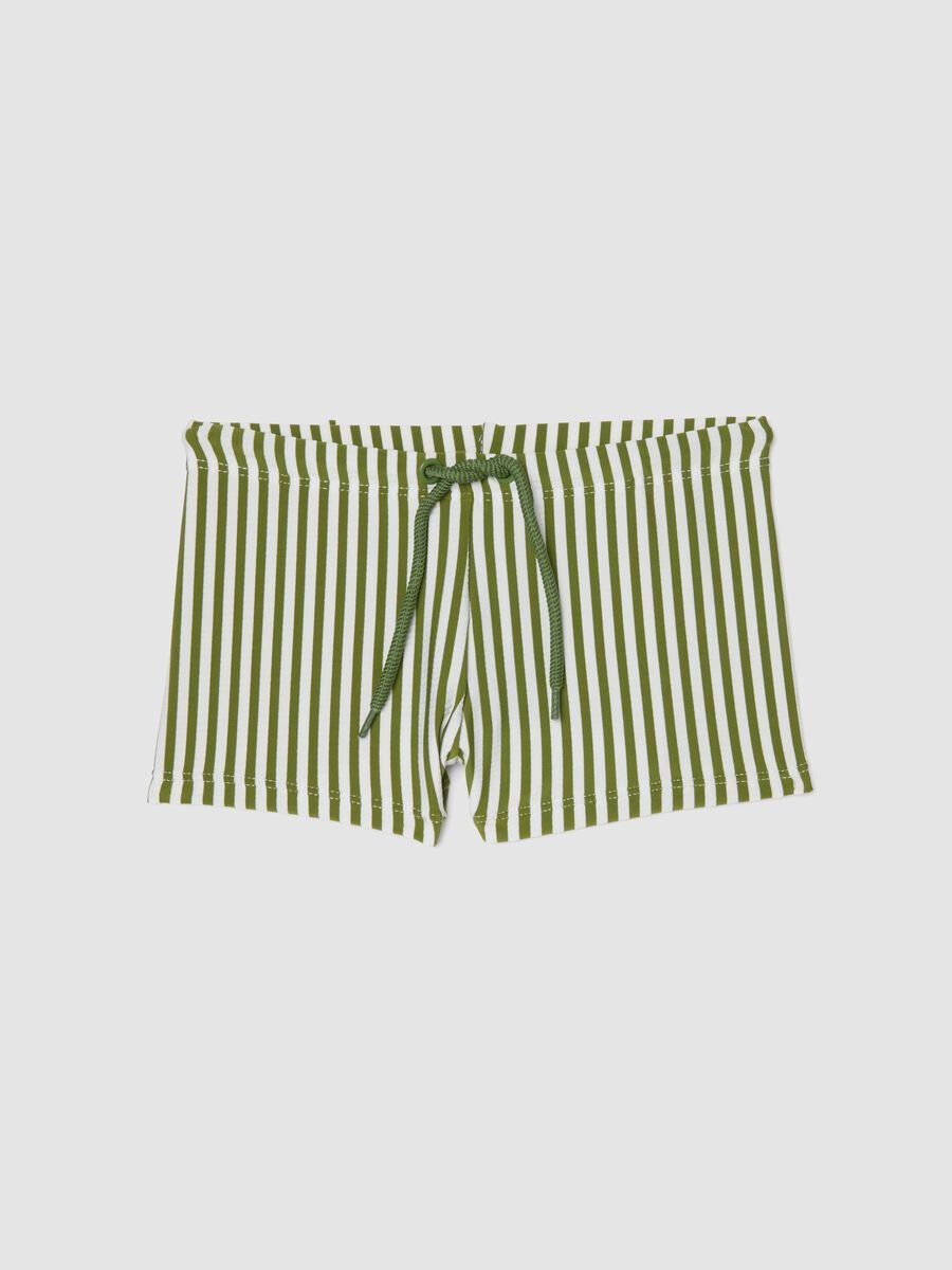 Gr&uuml;n-wei&szlig;e Boxer-Badehose aus Stretchmaterial_0