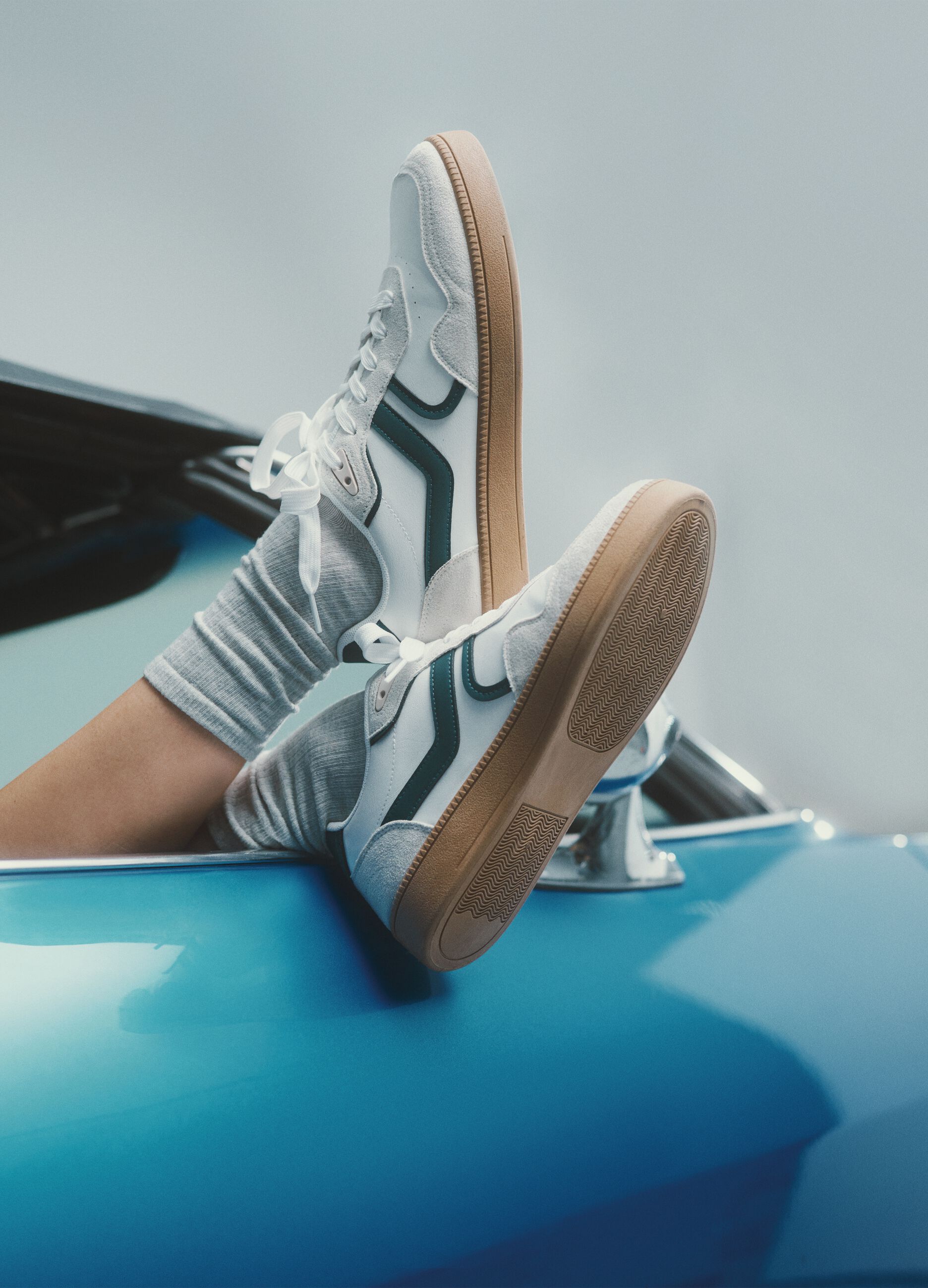 Multicolour genuine leather sneakers, regular fit