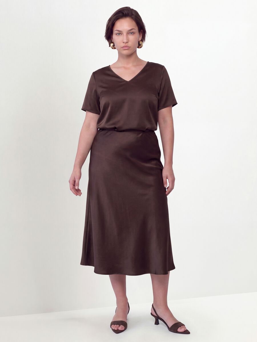 Brown satin stretch V-neck blouse, regular fit_2