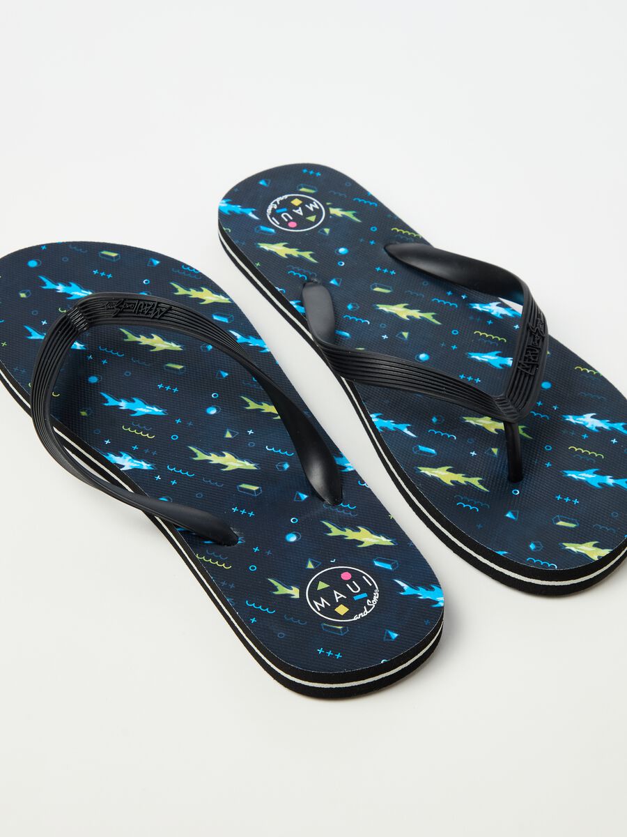 Thong sandals with sharks print_1