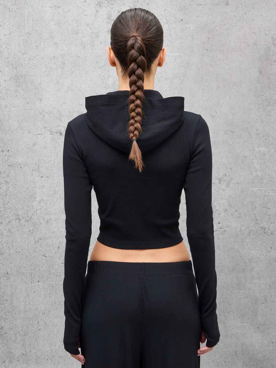 Sudadera con Capucha Negra Acanalada_1