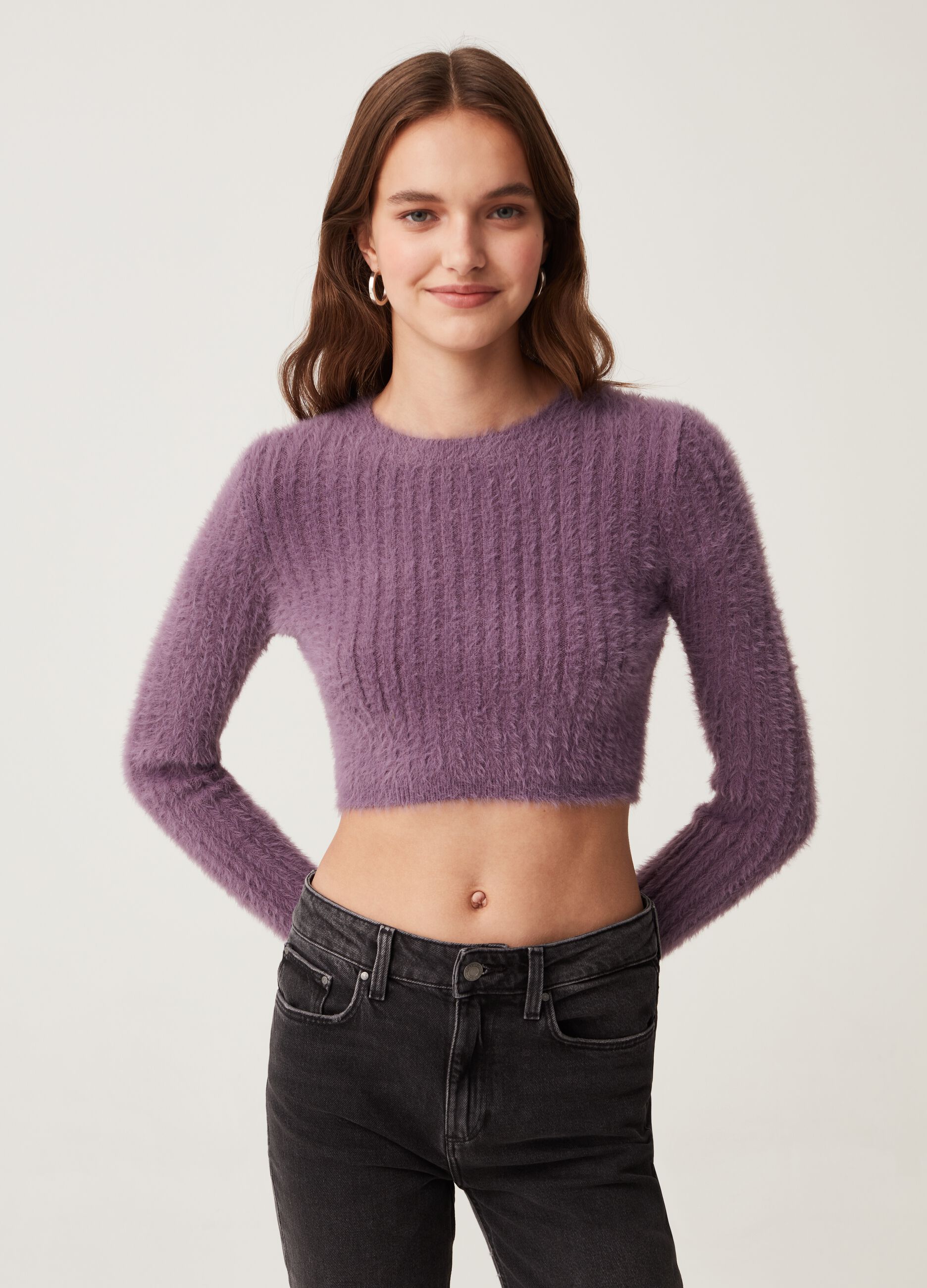 Crop pullover with flat ribbing_0
