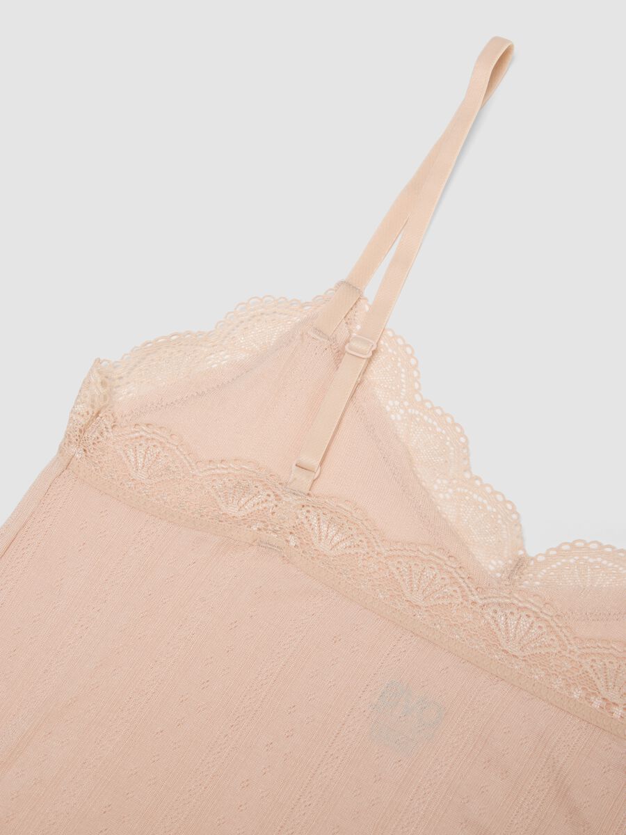 Rosa Modal Stretch-Top regul&auml;re Passform mit Spitze_1