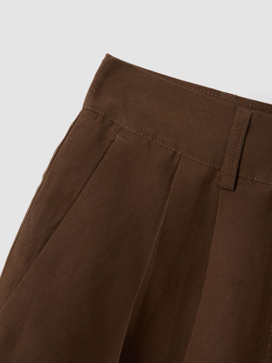 Brown lyocell and linen mix regular fit shorts_6