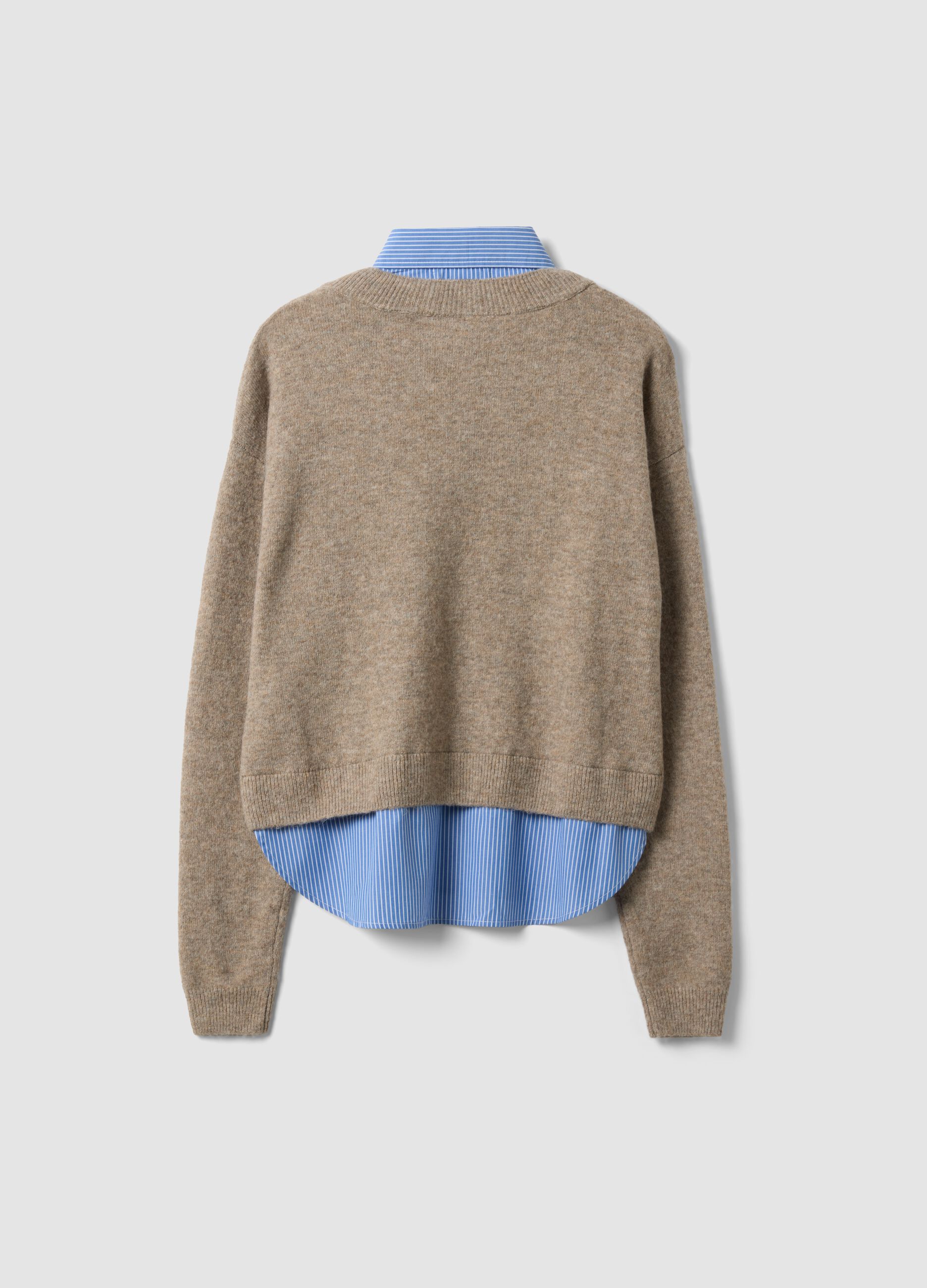 Maglia beige in misto viscosa con scollo a V