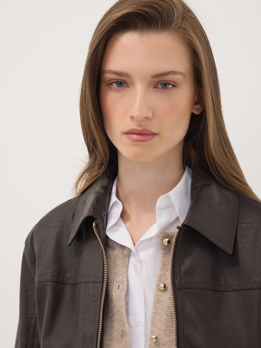 Brown jacket with zip fastening and slim-fit collar_2