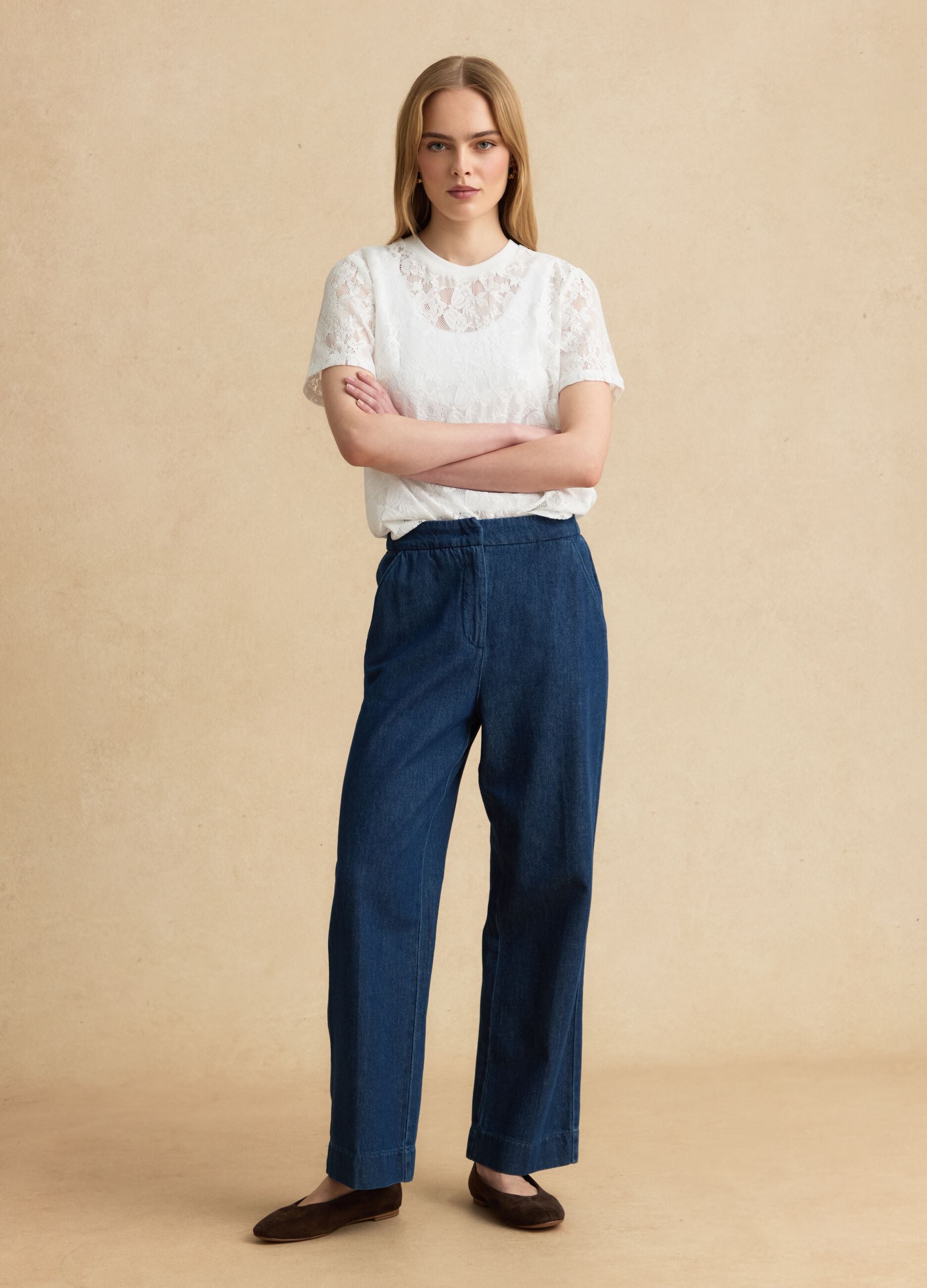 White regular fit t-shirt with floral net pattern