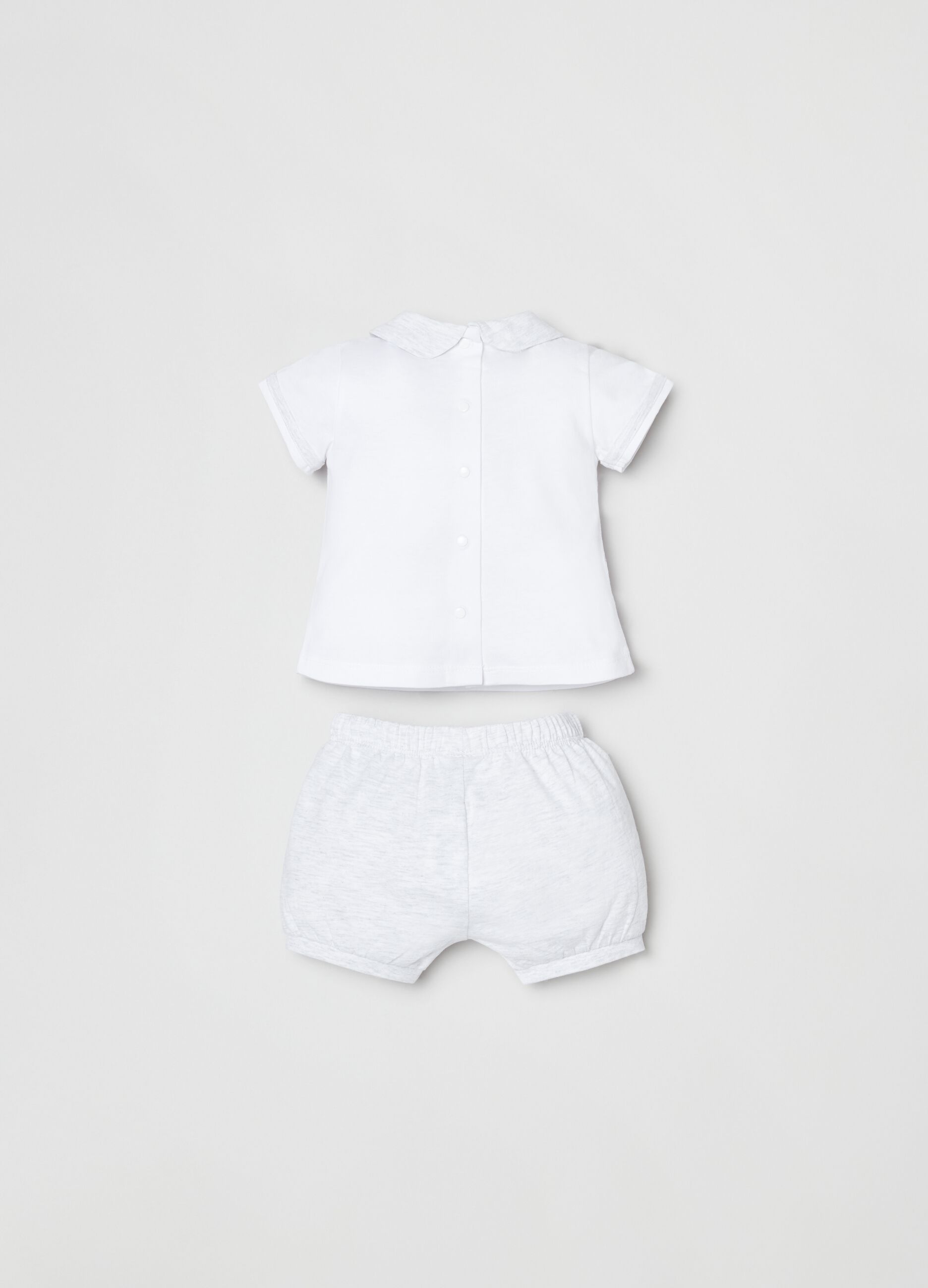 T-shirt and shorts set with embroidered elephant
