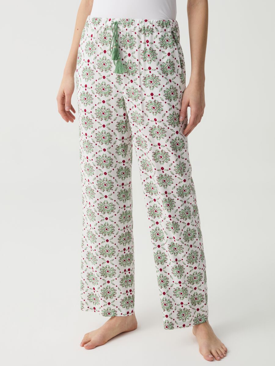 Pyjama trousers with drawstring and tassels_1