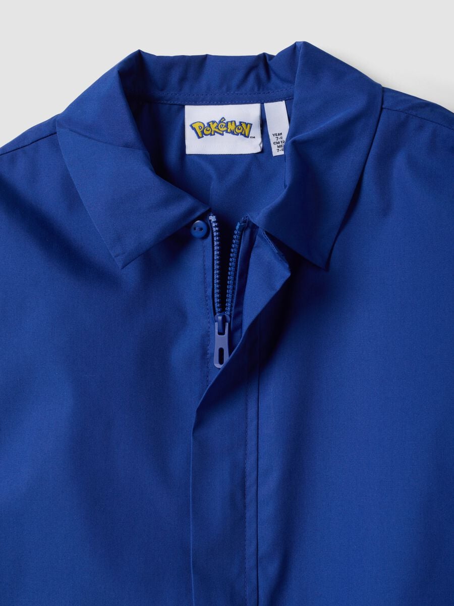 Blue kids&rsquo; school apron with zip and Pok&eacute;mon embroidery_2
