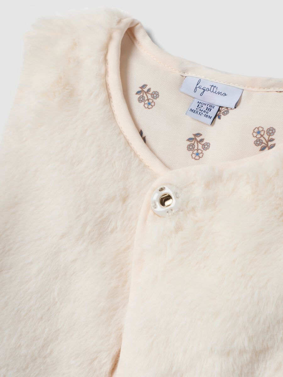 Beige cropped padded gilet_2