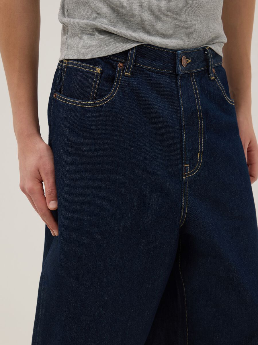 Blue denim slim fit pure cotton shorts_3