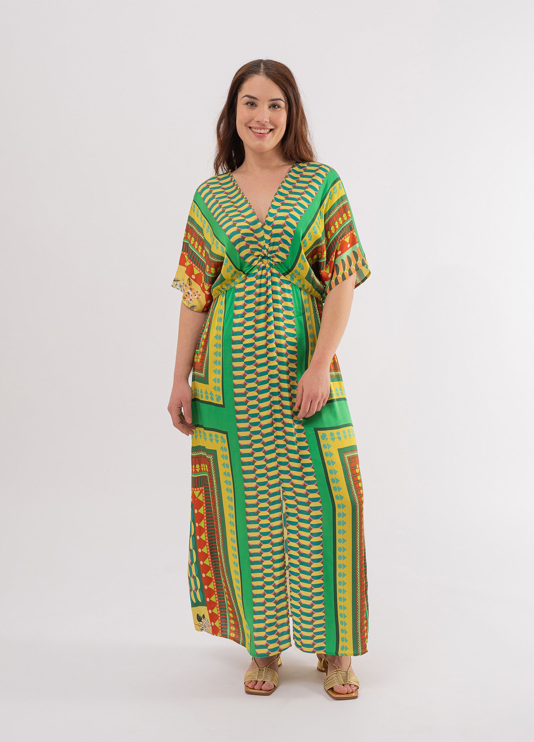 Curvy long dress with multicoloured print