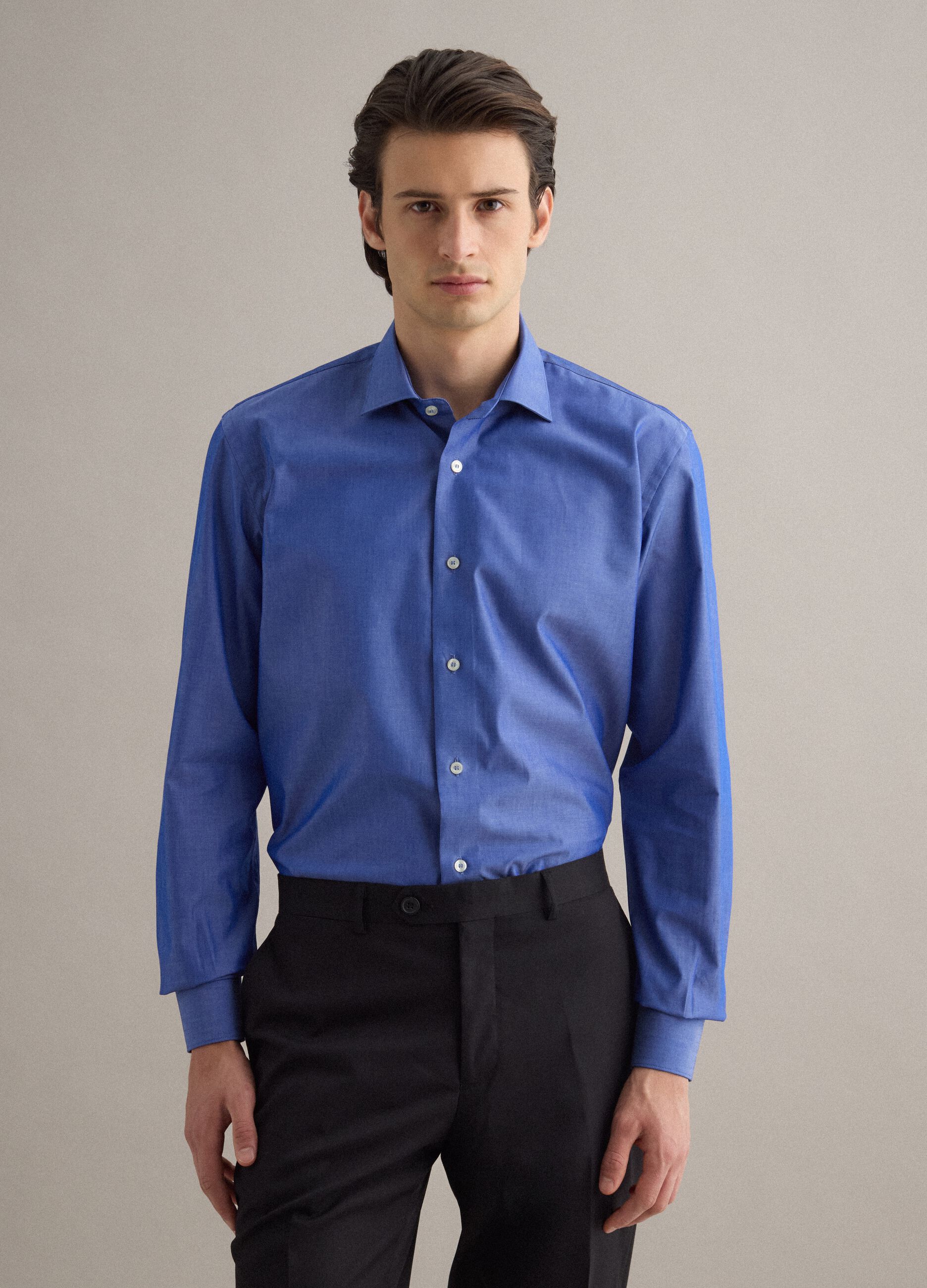 Long-sleeved blue cotton shirt, regular fit