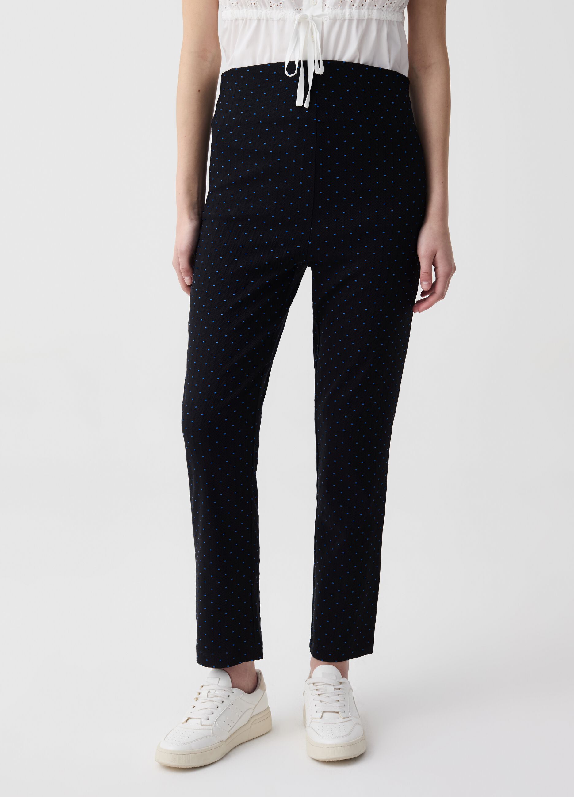Maternity trousers with geometric pattern
