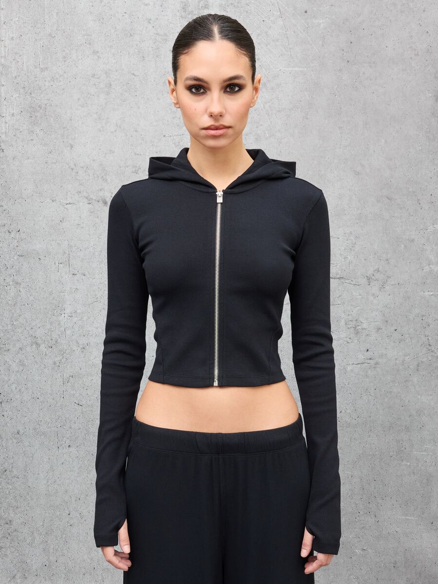 Sudadera con Capucha Negra Acanalada_0