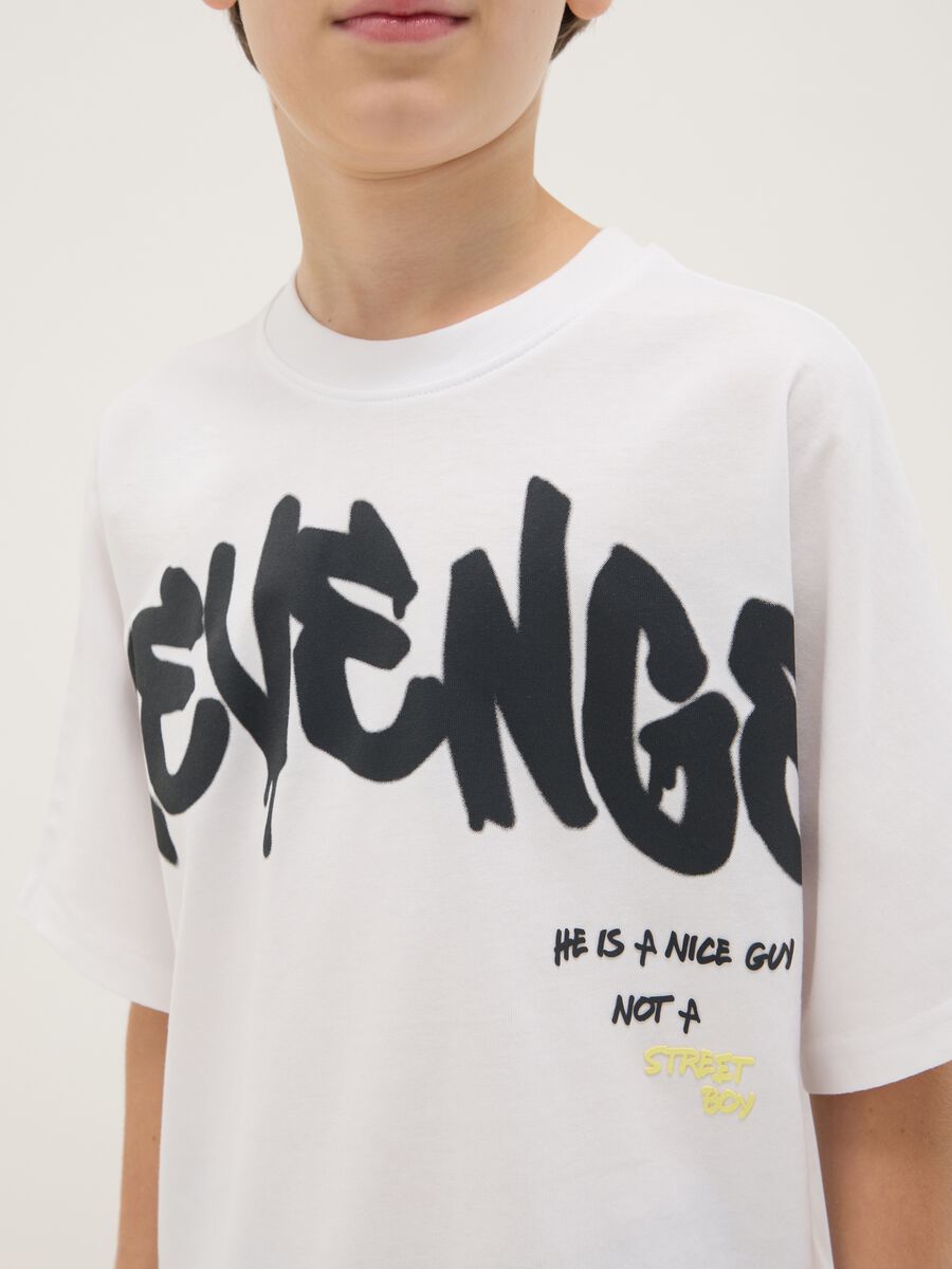 Boy's white pure cotton over fit T-shirt with print_2