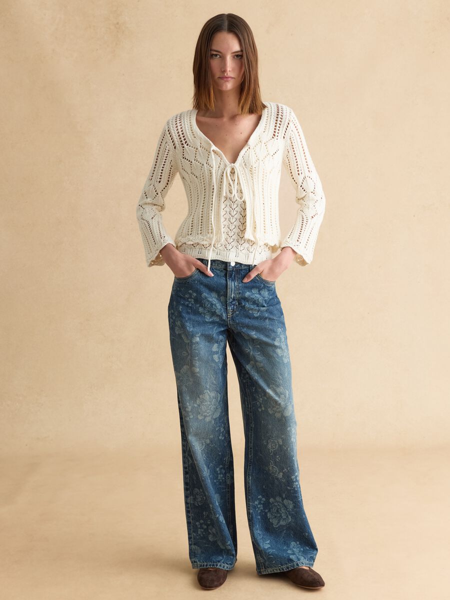 White Cotton Lace Cardigan Regular Fit Deep V_0