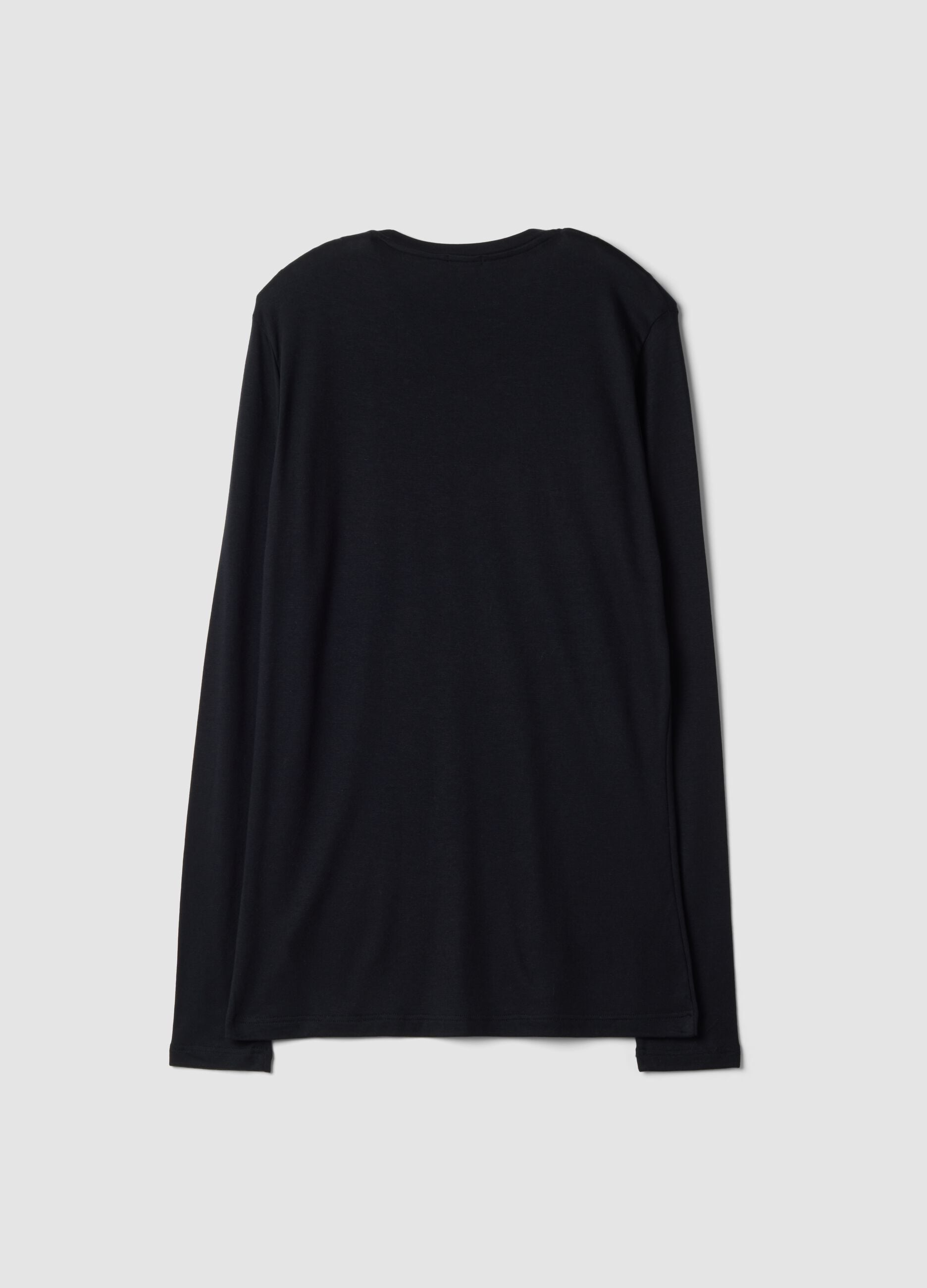 Schwarzes Rundhals-T-Shirt aus elastischem Modal- und Kaschmirmix, Regular Fit