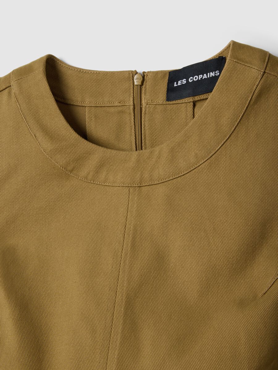 &Alpha;&mu;ά&nu;&iota;&kappa;&omicron; &sigma;&alpha;&kappa;ά&kappa;&iota; &alpha;&pi;ό &kappa;&alpha;&phi;έ &theta;&alpha;&lambda;&alpha;&sigma;&sigma;&iota;&nu;ό &nu;&tau;έ&nu;&iota;&mu; &sigma;&epsilon; &kappa;&alpha;&nu;&omicron;&nu;&iota;&kappa;ή &gamma;&rho;&alpha;&mu;&mu;ή &alpha;&pi;ό &kappa;&alpha;&theta;&alpha;&rho;ό &beta;&alpha;&mu;&beta;ά&kappa;&iota;_5