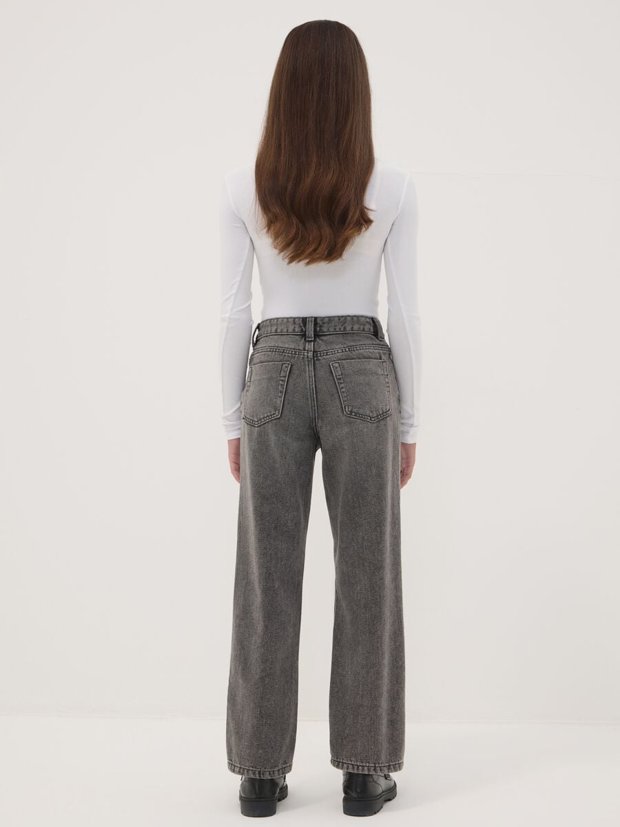Girls&rsquo; straight-leg grey jeans in cotton, lyocell and viscose blend denim_2