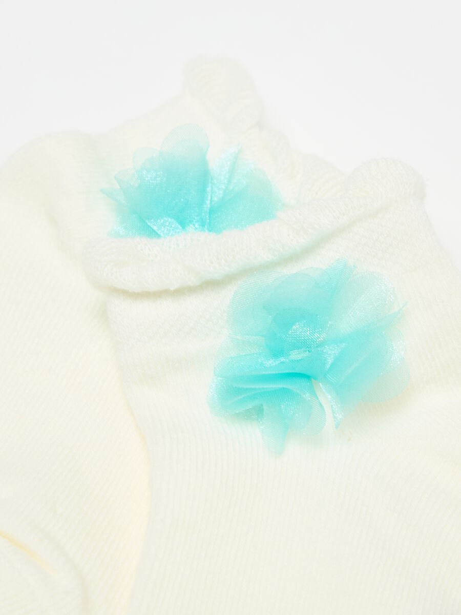 Calcetines cortos de algodón orgánico con flor_2