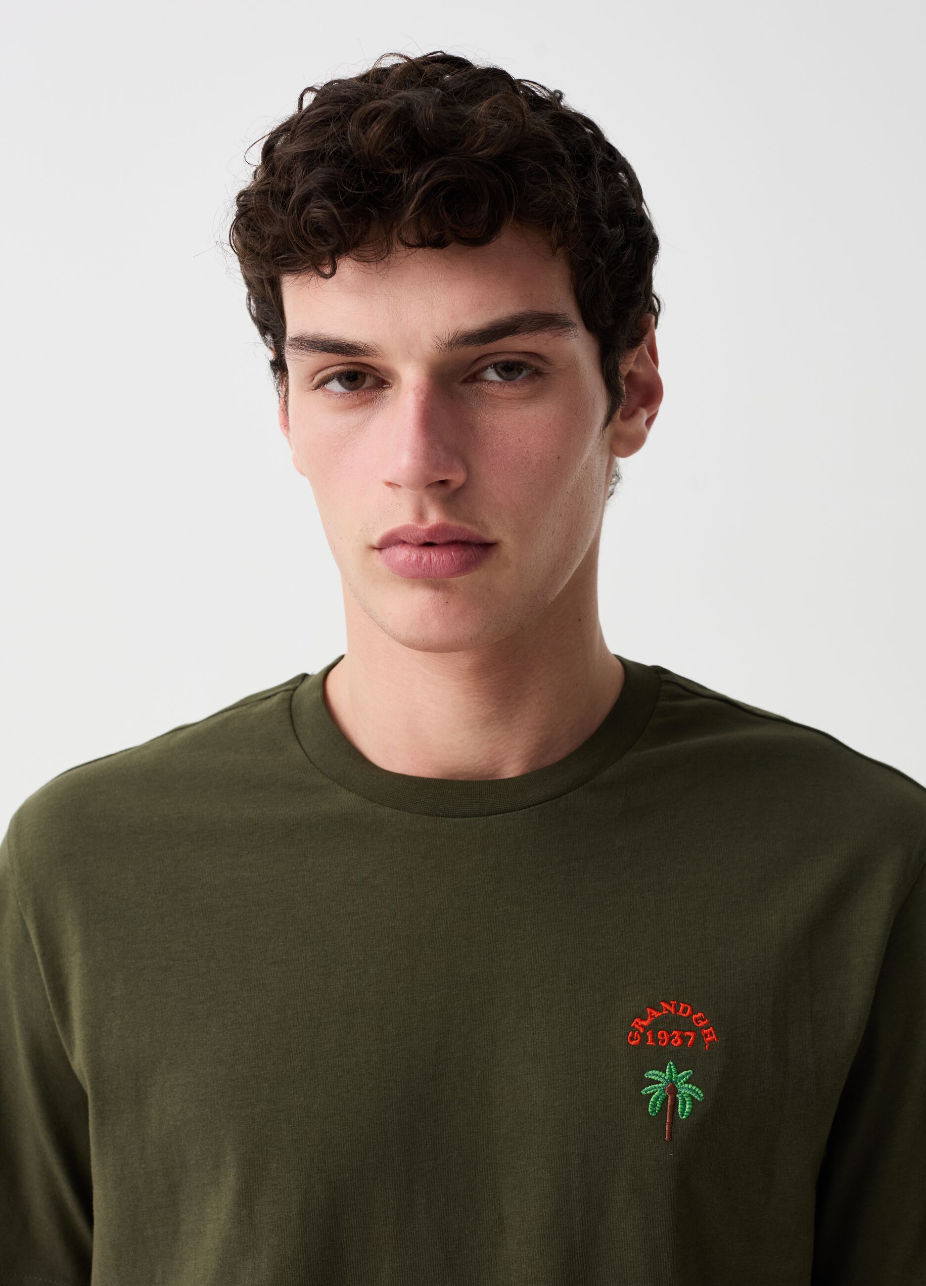 T-shirt with logo embroidery and palm