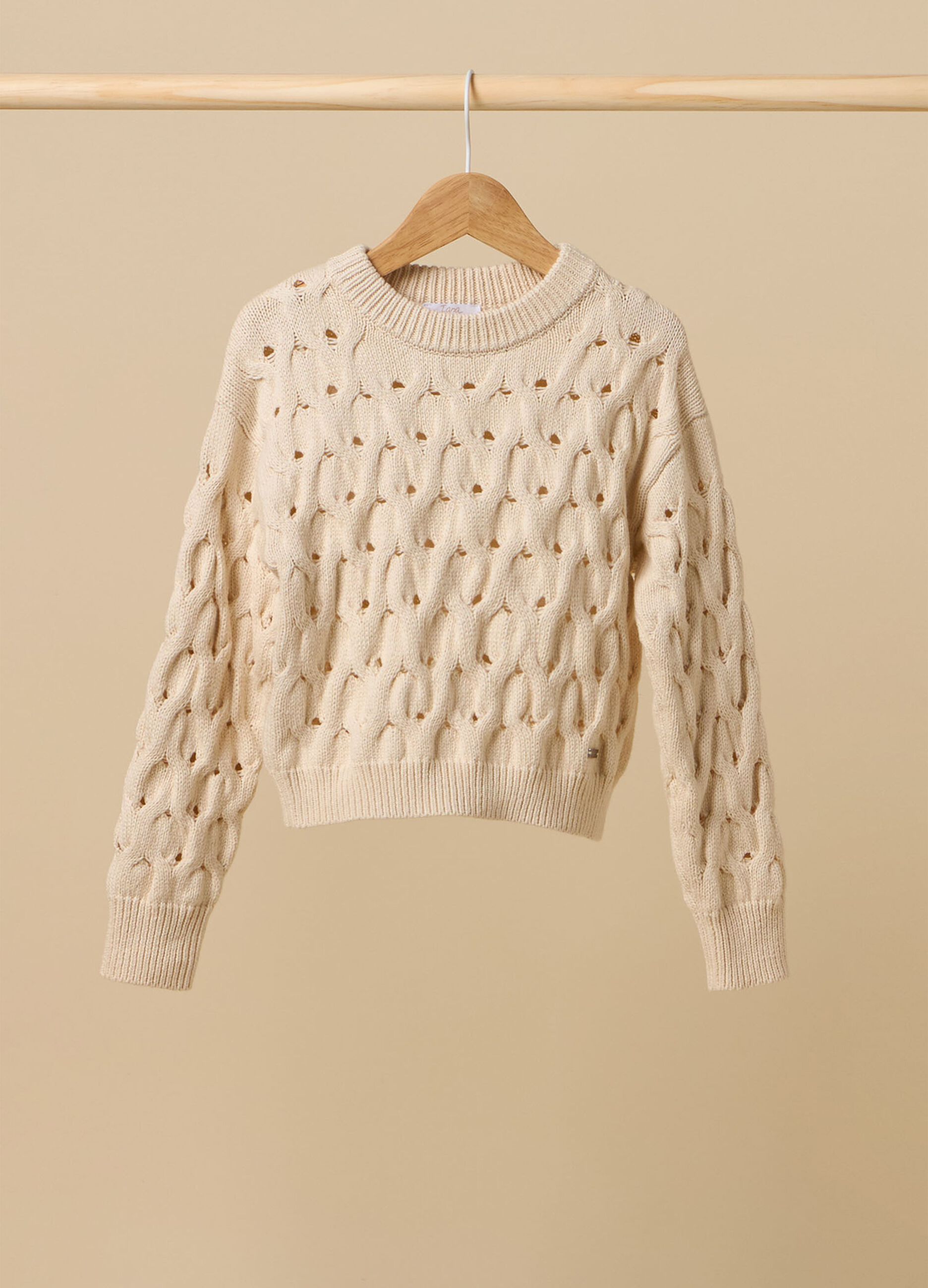 Knitted top in cotton with round neck