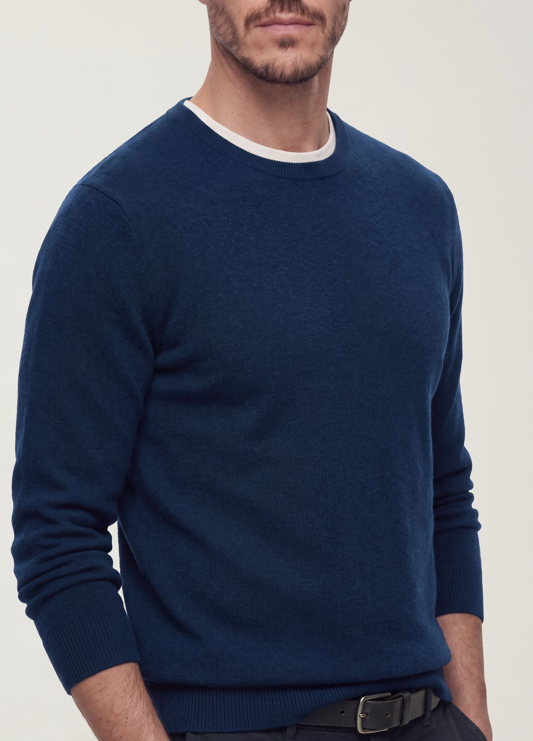 Blauer Rundhalspullover aus Viskosemix, Regular Fit