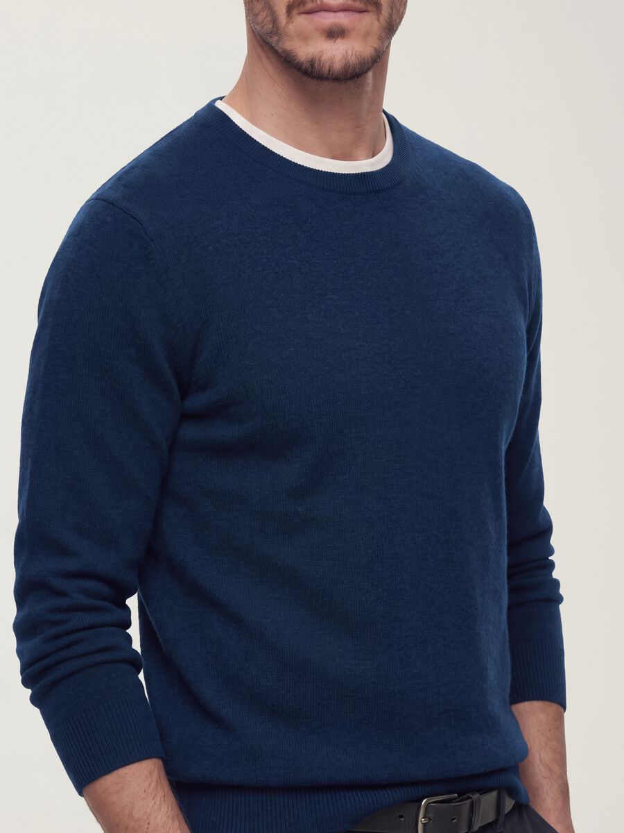 Blue crew-neck jumper in viscose blend, regular fit_4