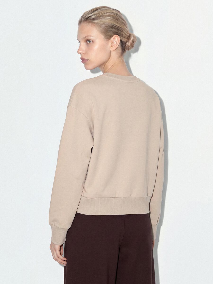Beige cotton-blend crew-neck sweatshirt with teddy print_2