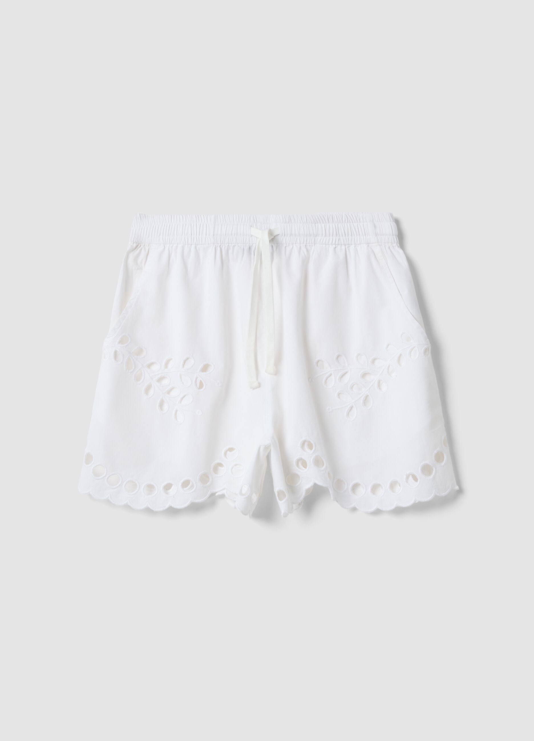 White pure cotton shorts with elasticated waistband
