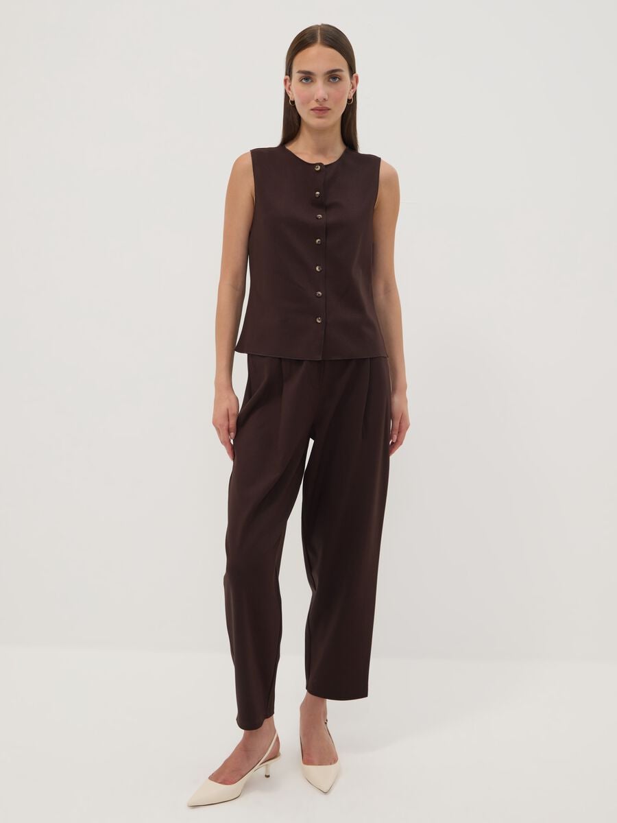 Gilet marrone in punto Milano di viscosa elasticizzata regular fit_1