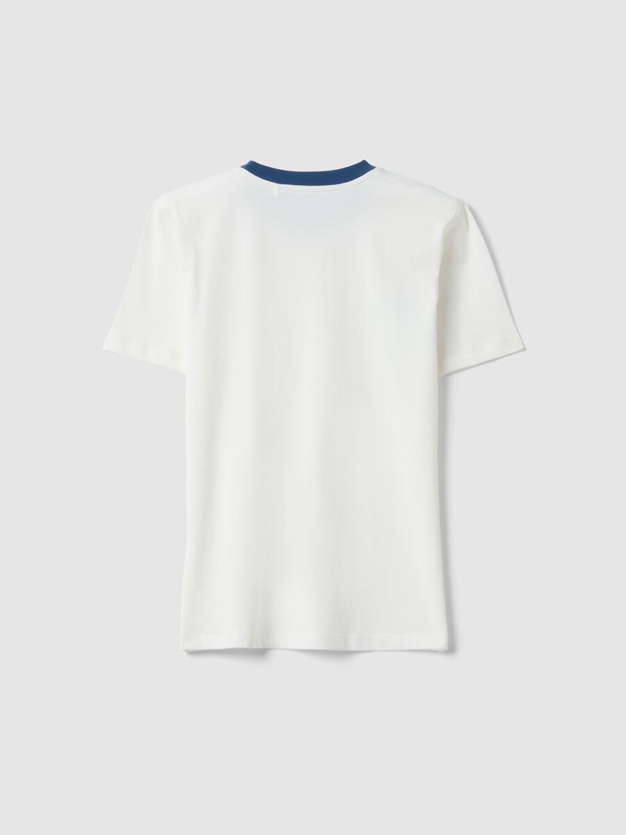 Boys' pure white cotton T-shirt relaxed fit with blue collar_1