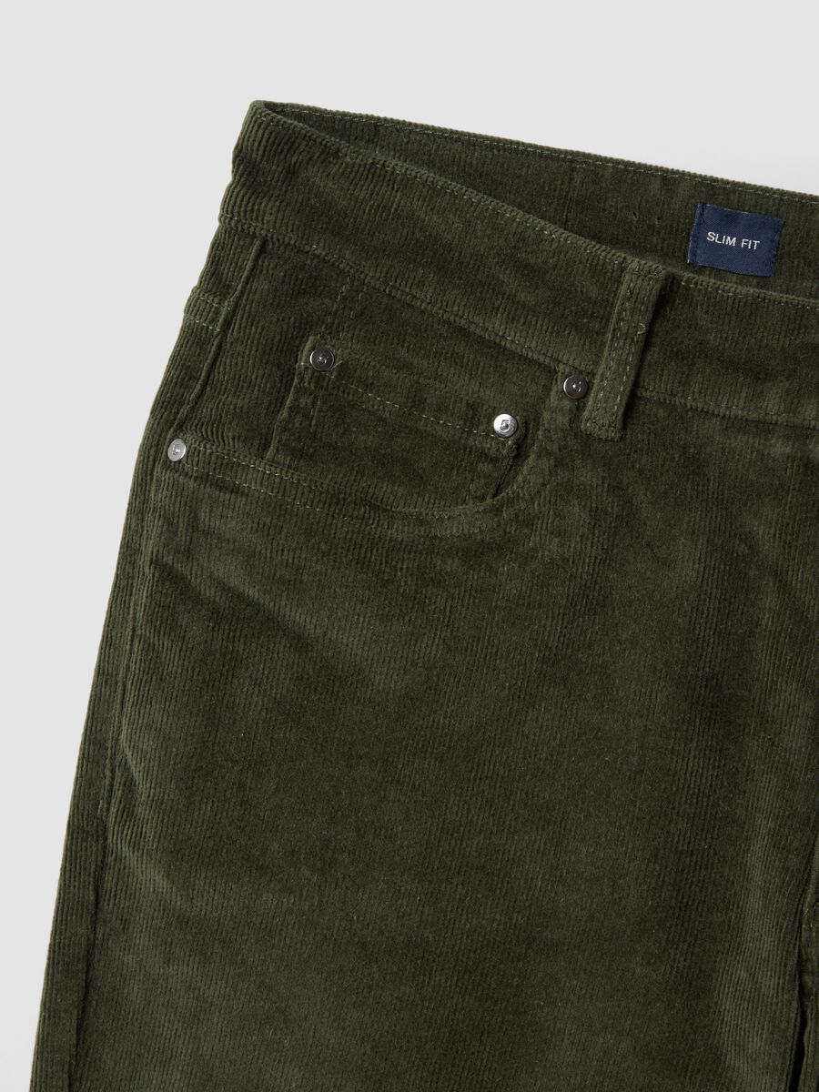Pantaloni verdi in cotone elasticizzato a coste slim fit_1