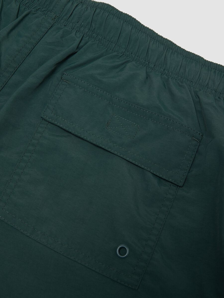 Green swim shorts with elasticated waistband and drawstring_5
