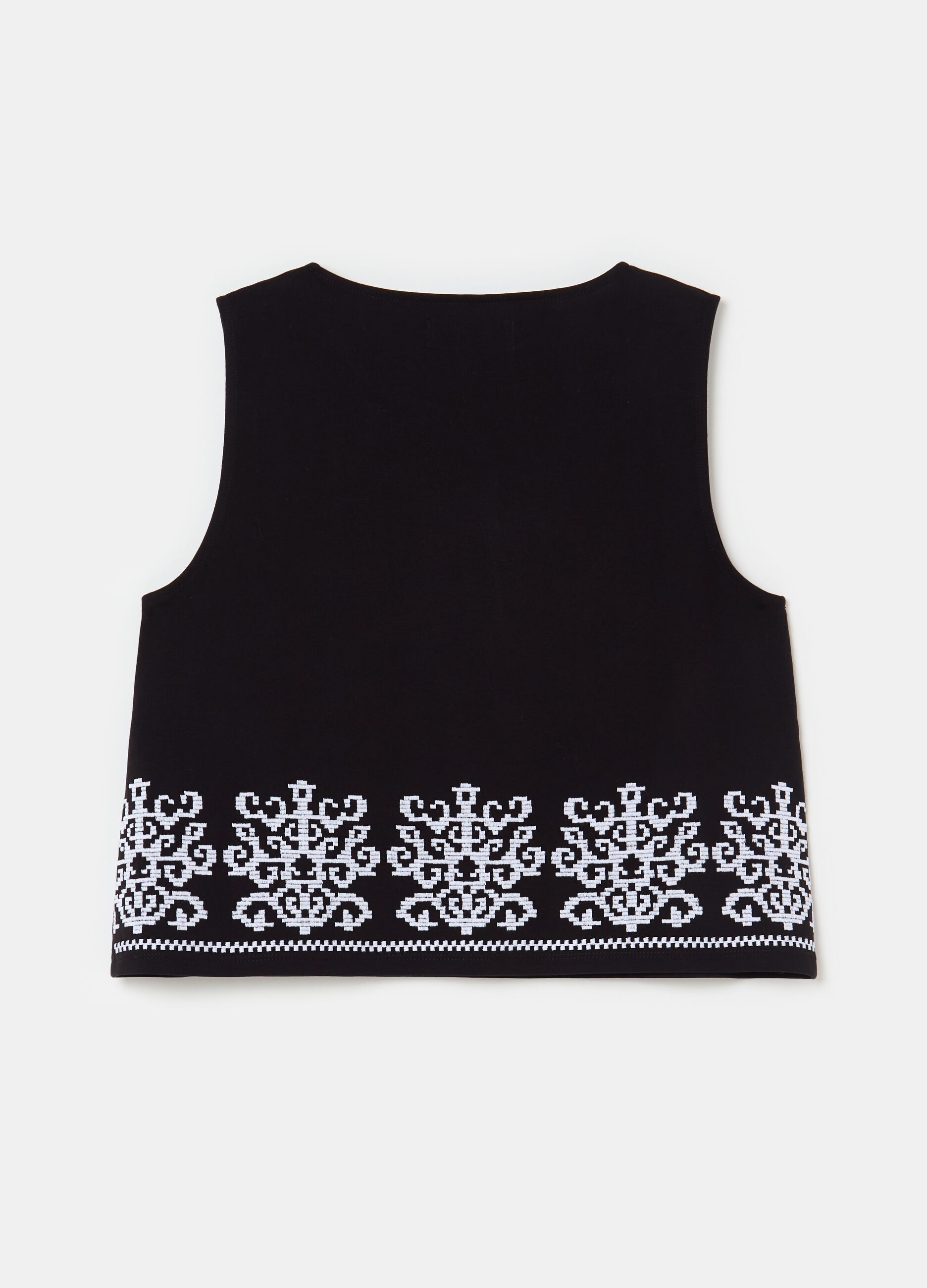 Tank top with ethnic embroidery