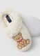 Chinelos brancos com ursinho bordado para menina_2