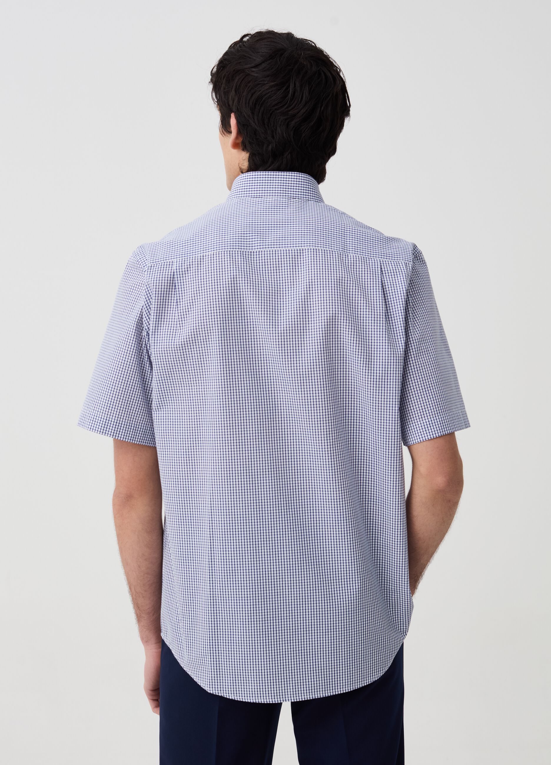 Short-sleeved shirt with check pattern