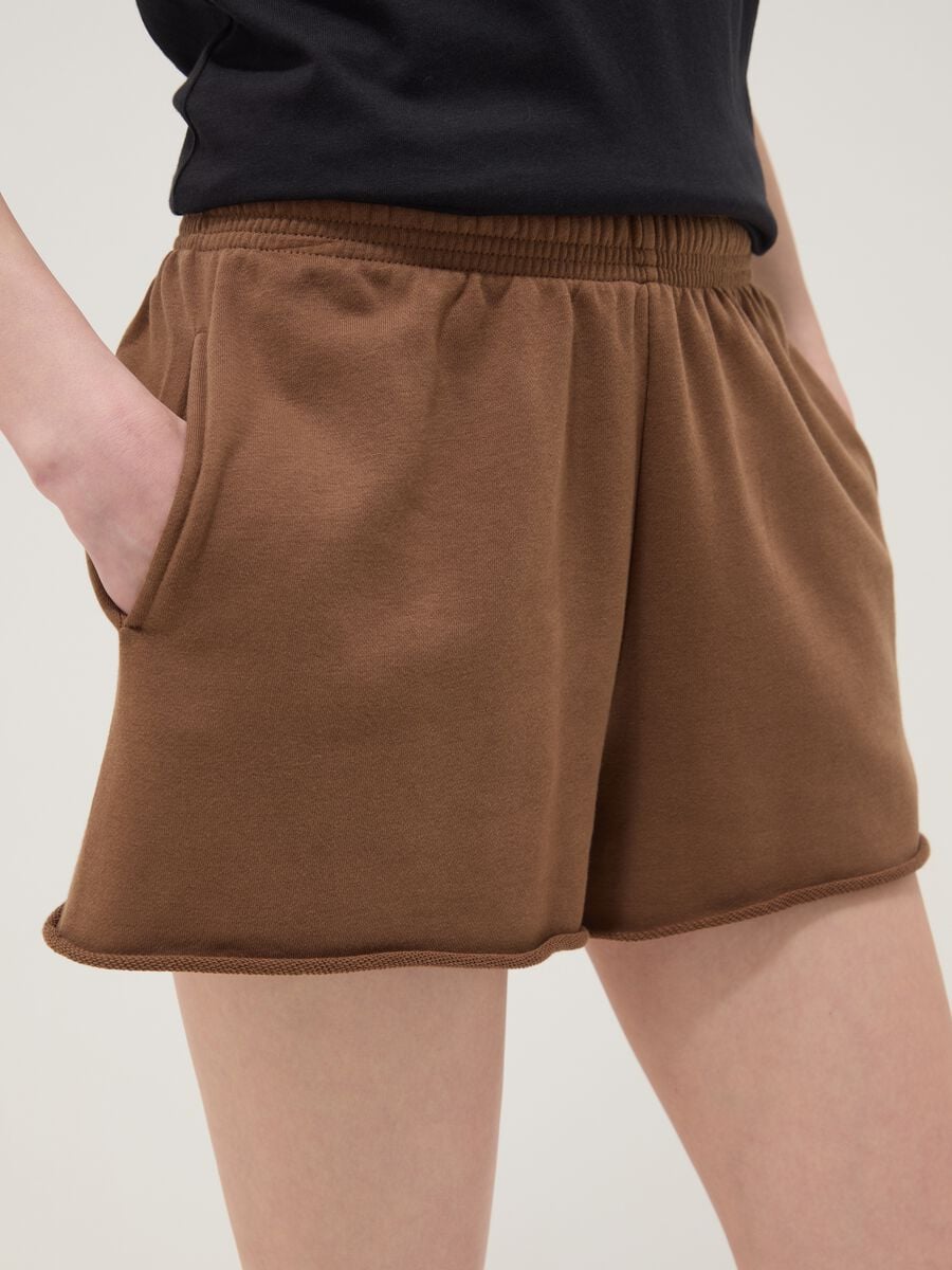Brown cotton-blend shorts with elasticated waistband_3