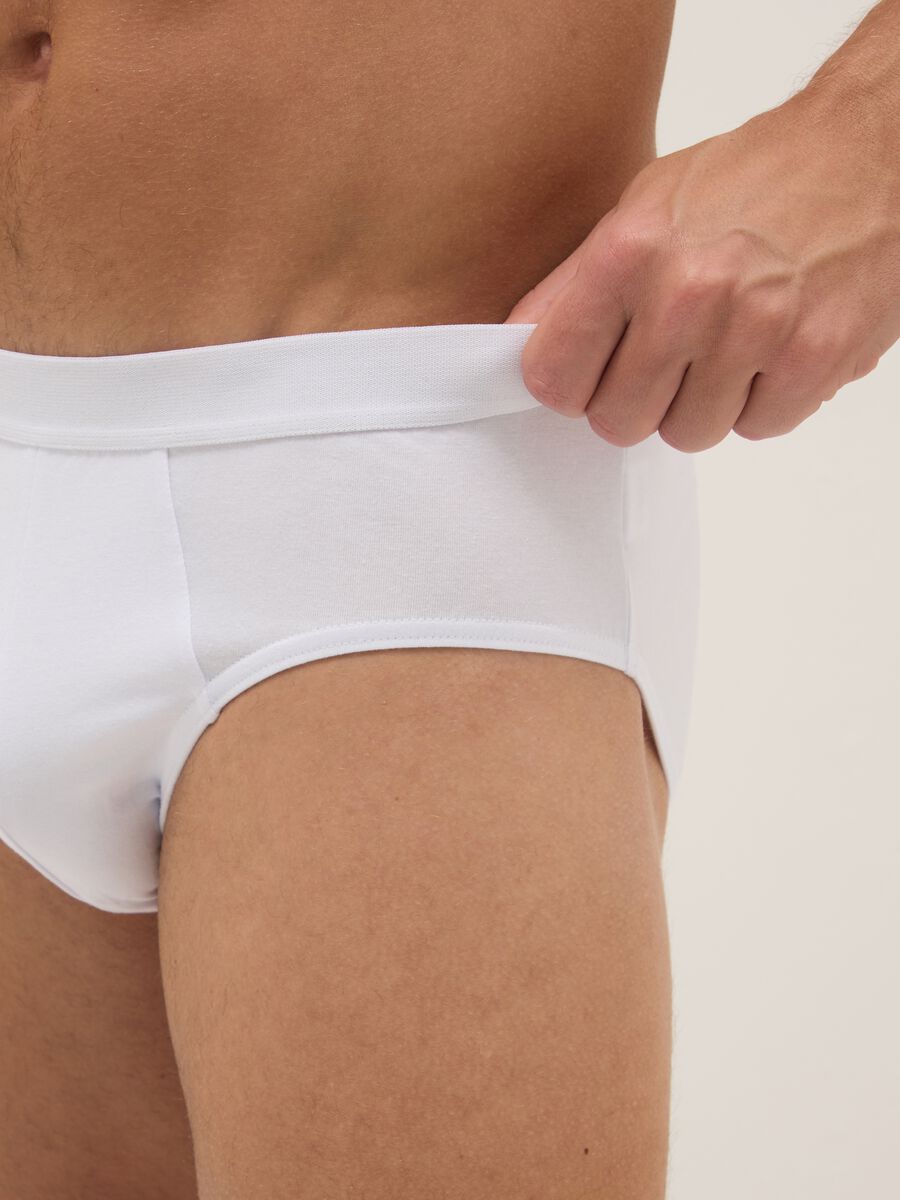Three-pack of white stretch cotton briefs regular fit_2